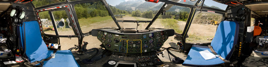 visite virtuelle hélicoptère super puma heliswiss international travaux en montagne