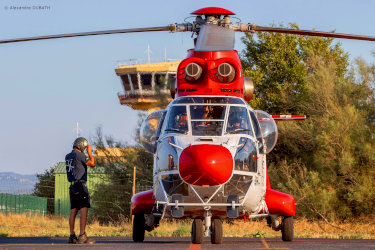 Hélicoptère HBE L au démarrage depuis Le Luc pour un feux de forêt - Equipage 2 pilotes 1 mécanicien 1 officier HBE pompier