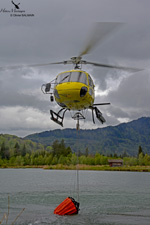 Ecureuil AS350 B3 plus / F-HADE MBH Bambi bucket