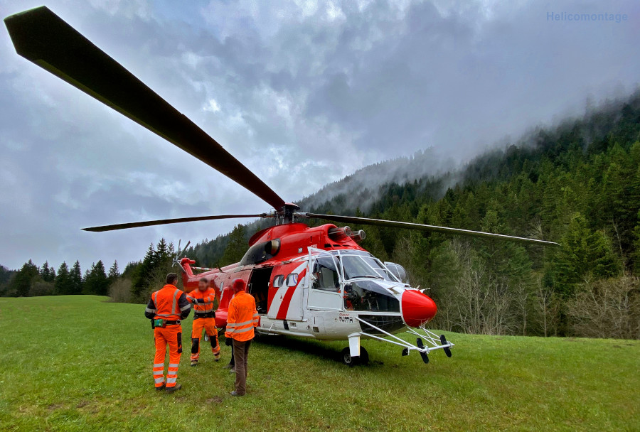 Héliportage transport de charge, catastrophe naturelle, Super Puma hélicoptère spécialiste du levage et hélitreuillage